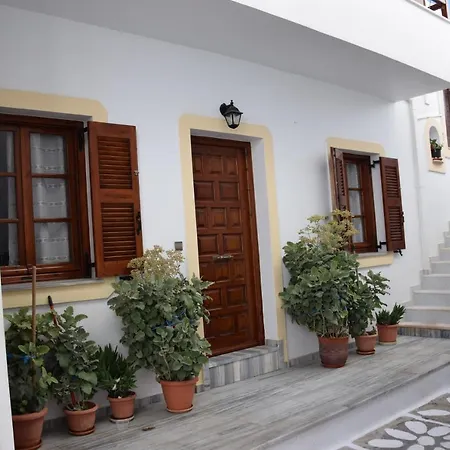 Center Cycladic House * Naousa (Paros)