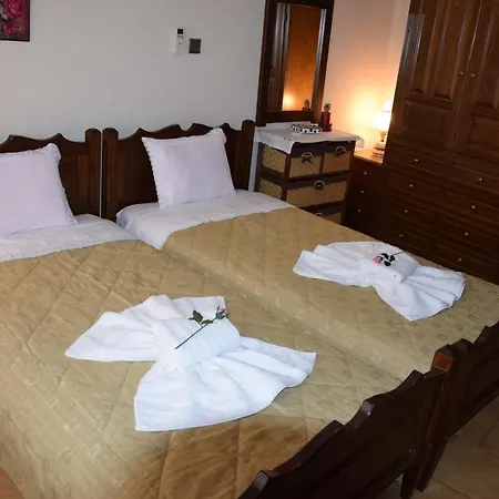 Center Cycladic House * Naousa (Paros)