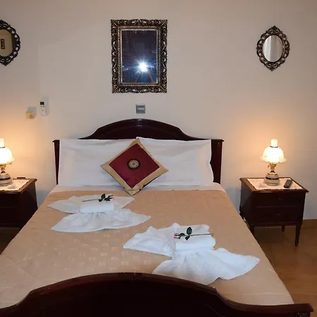 Center Cycladic House شقة ناوسا