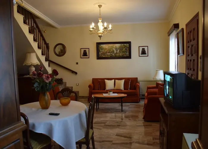 Center Cycladic House *